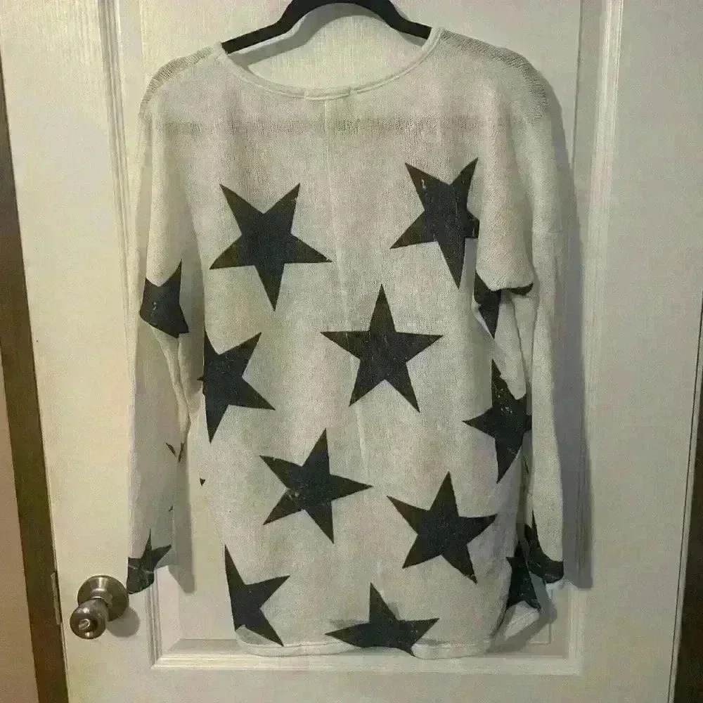 Altar’d State light weight star sweater-top - Picture 2 of 3